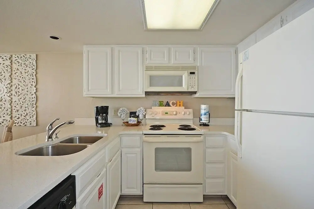 One Seagrove Place Unit 1203 2 Bedroom Condo by Redawning
