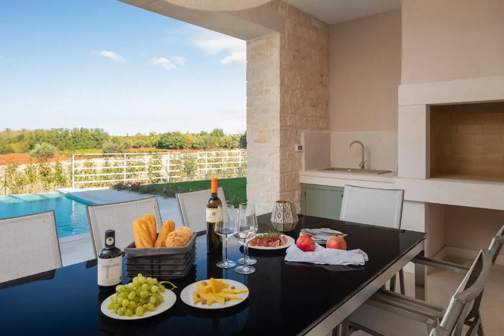 Villa Alicia by ILC