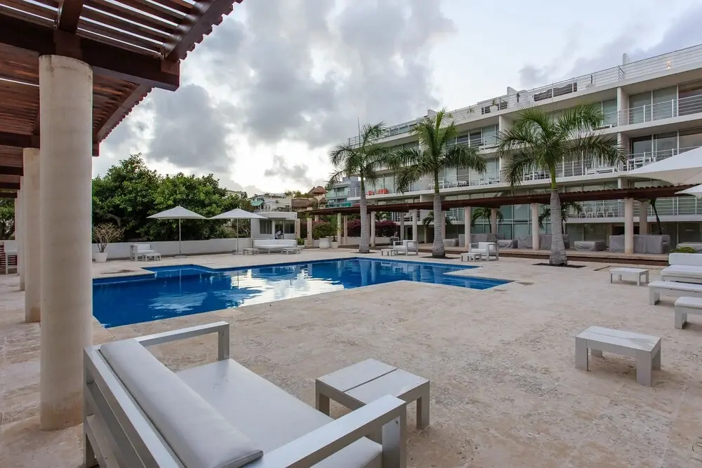 Magia Beachside Apartment by BVR
