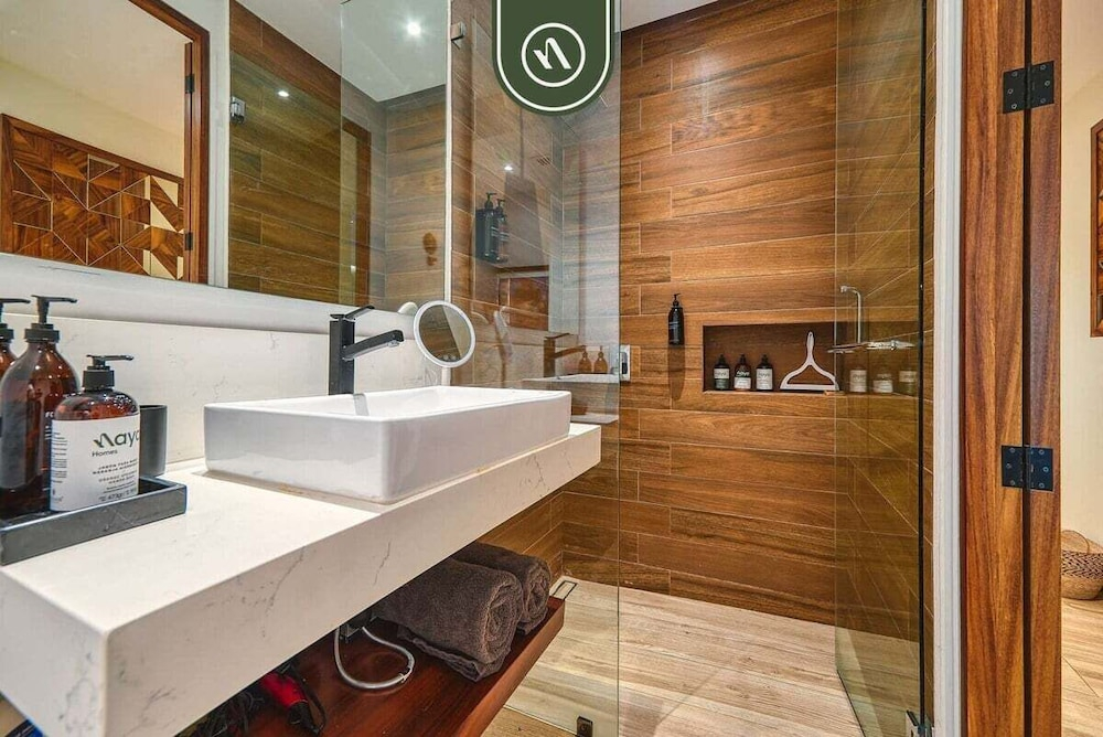 2BR Condo in Concha Chinas - Breathtaking Views