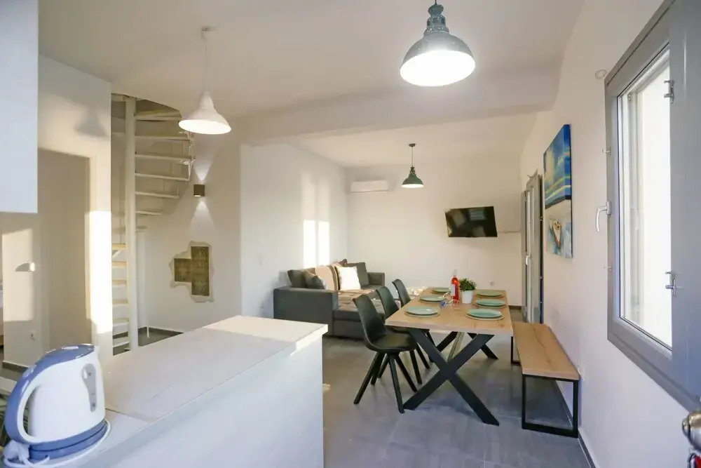 Nikoi Villas