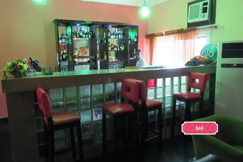 Dolly Hills Hotel