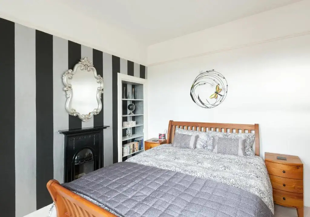 The Traquair Park Residence