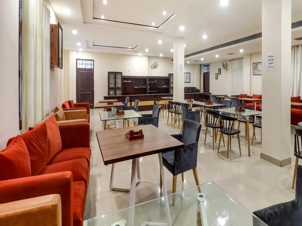 Hotel Divira Inn by OYO Rooms