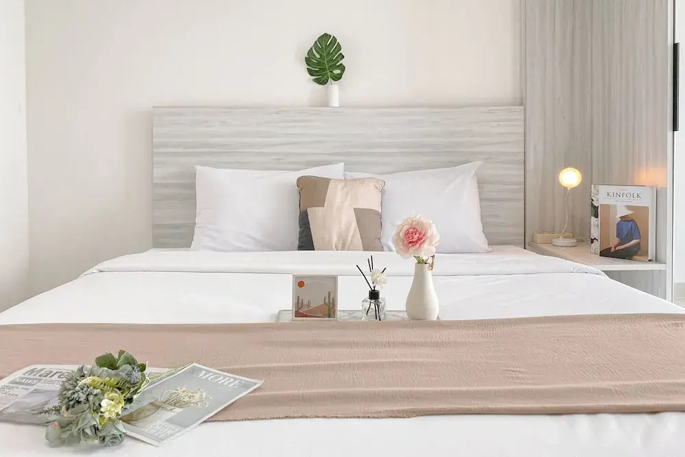 Comfort And Simply Look Studio Lrt City Bekasi Apartment