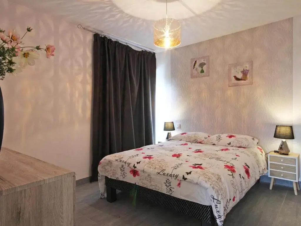 Maison spacieux pour familles avec terrasse et animaux acceptés - FR-1-497-53