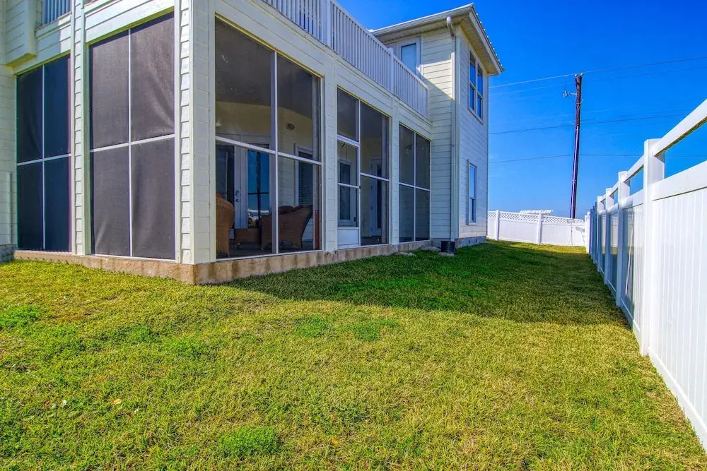 The Yellow Rose of Port A 4 Bedrooms 3 Bathrooms Home