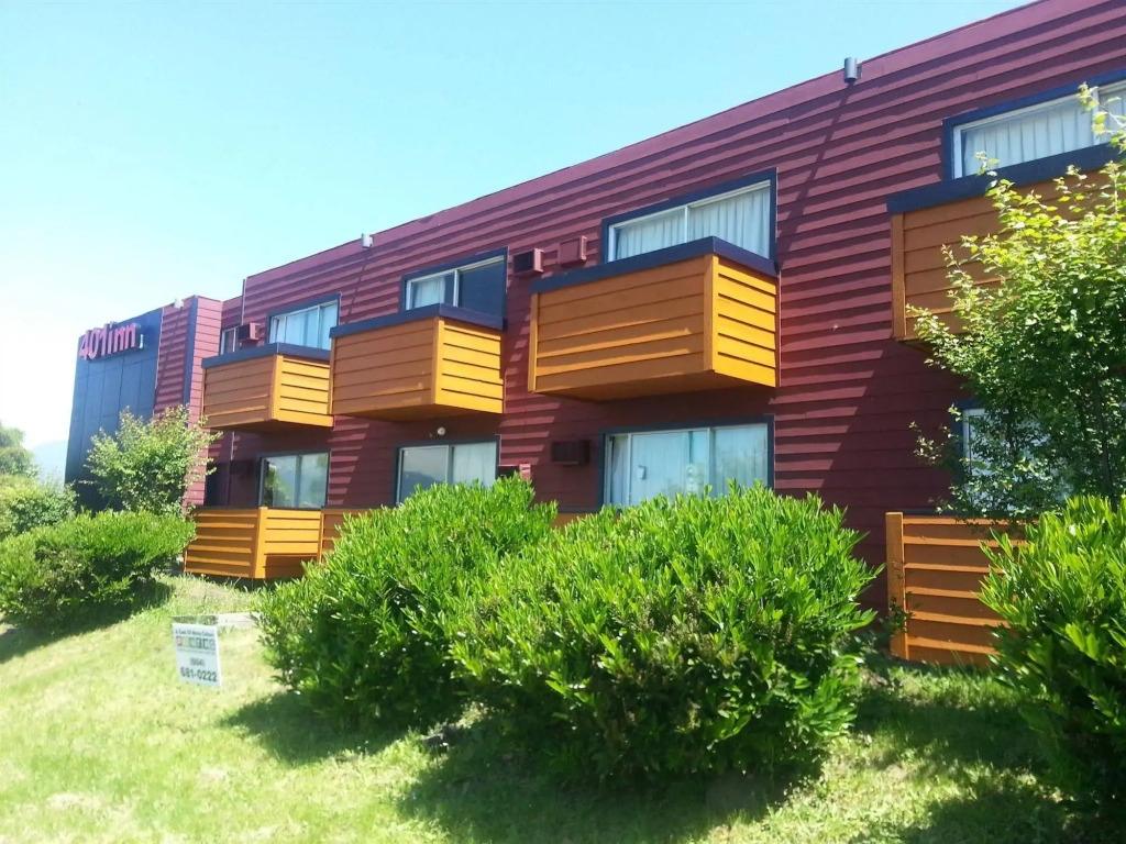 Coast Metro Vancouver Hotel