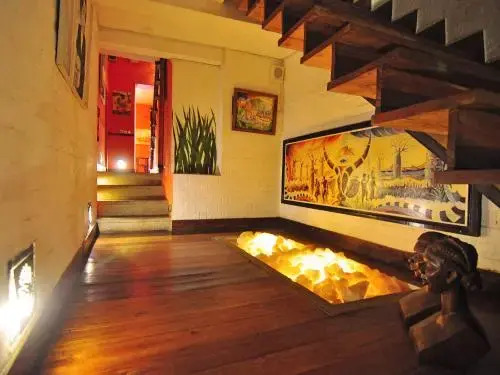 Rova Hotel