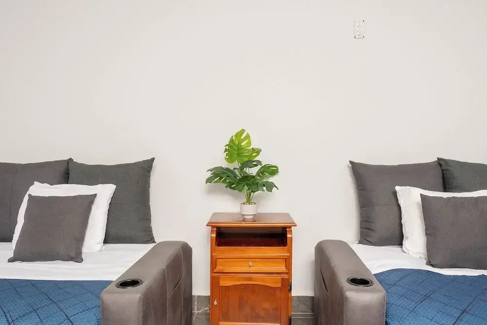 Apt in Del Valle Great Location near WTC