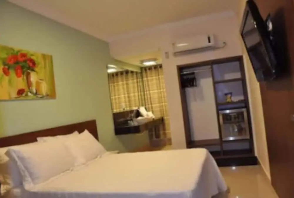 Hotel Saron
