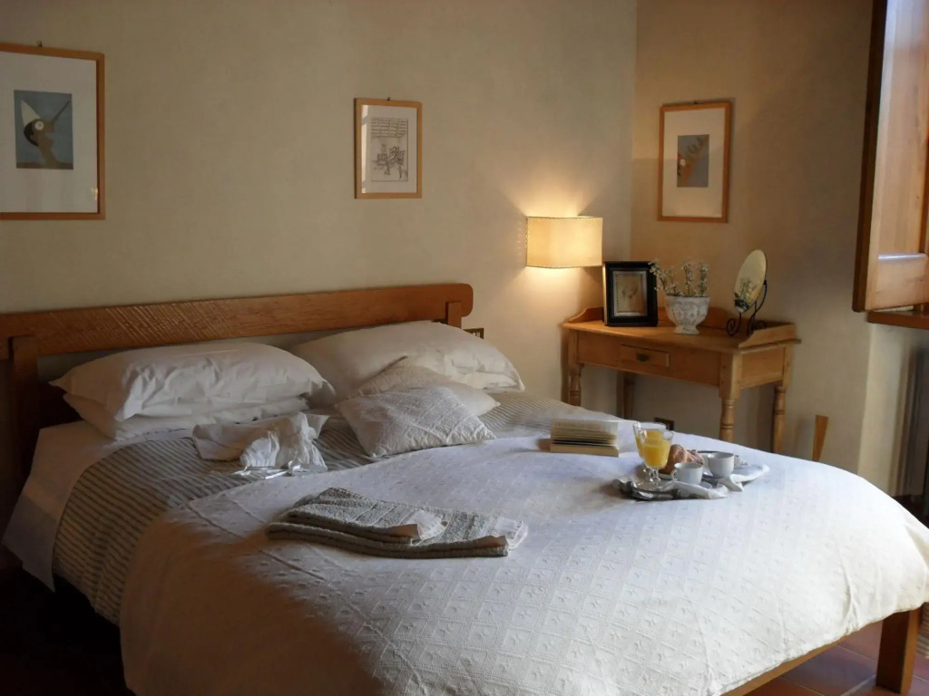 Marvellous Villa Near San Gimignano With Stunning Infinity Pool big Private Parc and AC Wedding Ve-villa Antonella