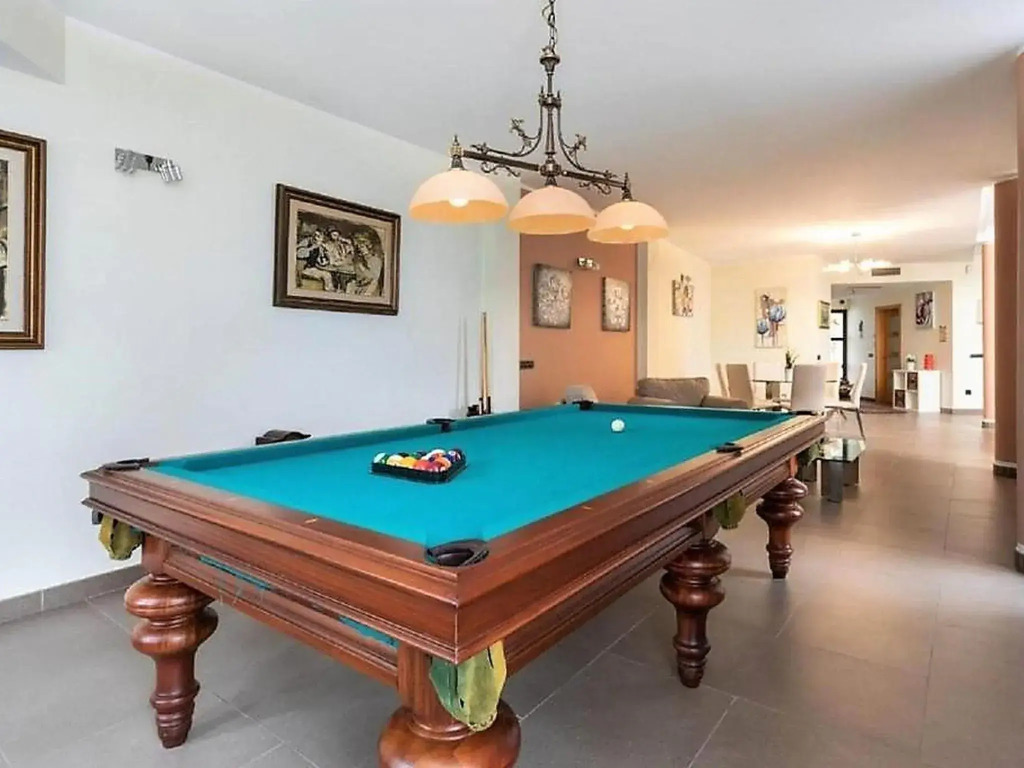 Premium villa in Adeje with private pool