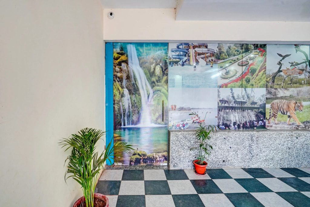 Super Hotel O by OYO Sector 52 Chandigarh ISBT Road Formerly Hari Residency