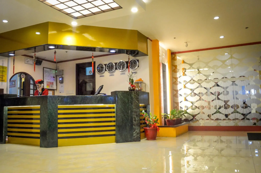 Hotel Sogo - Monumento, LRT Station