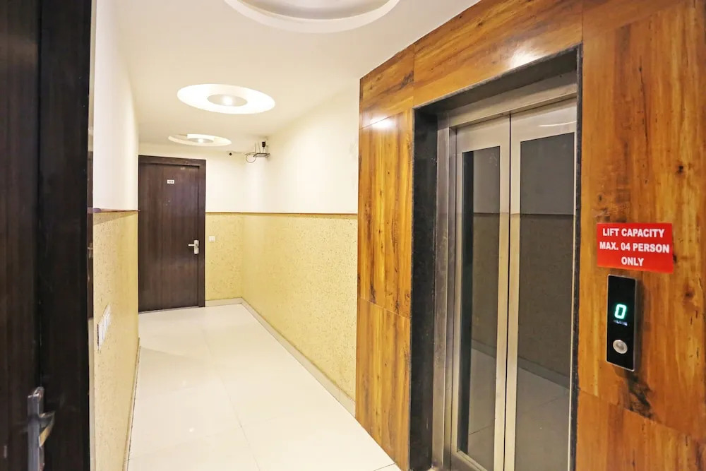 HOTEL ICONIC At Delhi International Airport