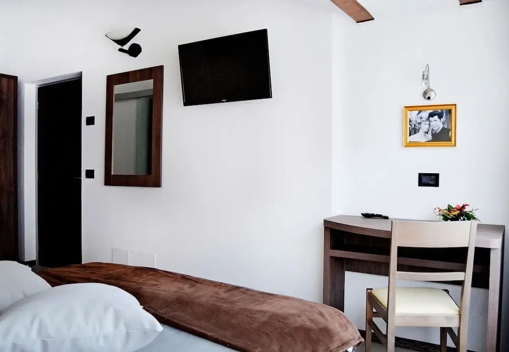 B&B Seventy Design