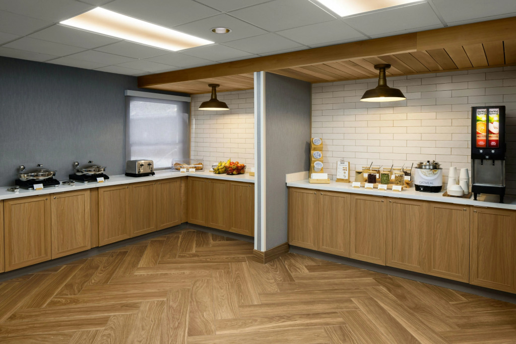 Holiday Inn Express Hotel & Suites Lexington-Hwy 378