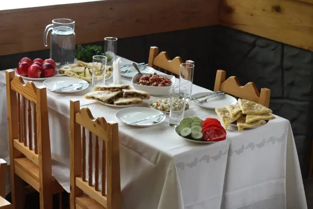 Guesthouse Dolra Svaneti