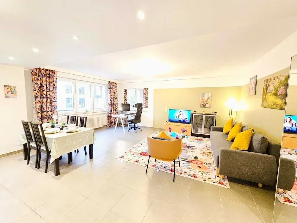 Exceptional 1BR Apartment in center