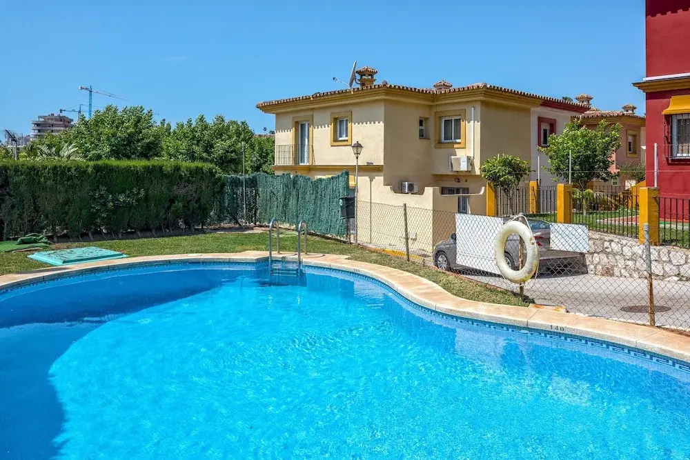 Beatriz - Amazing House in 1 min Walk to the Beach, Sea Views, Wifi