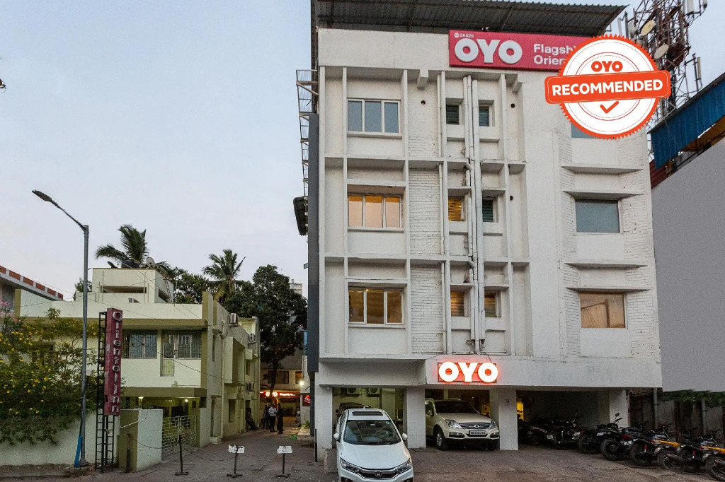 Collection O 79149 Grace Residency RK Salai