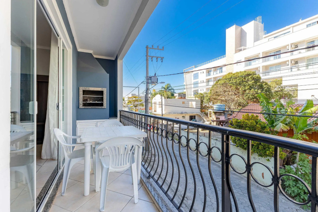 Excelente Apartamento 190m da Praia de bombinhas - 2 dorms 5 pessoas