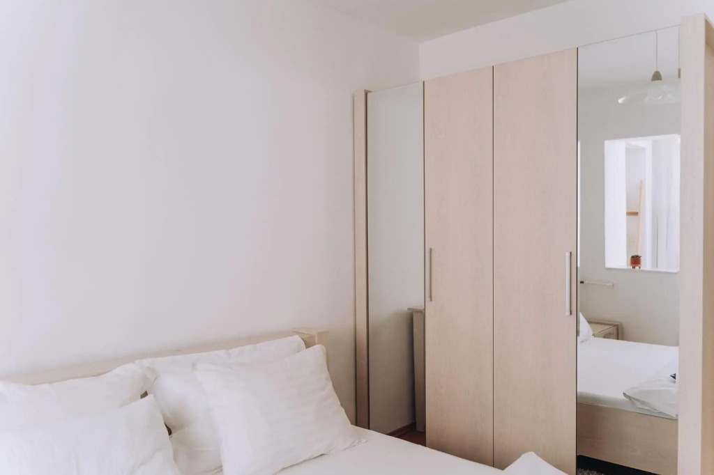 Class Apartments