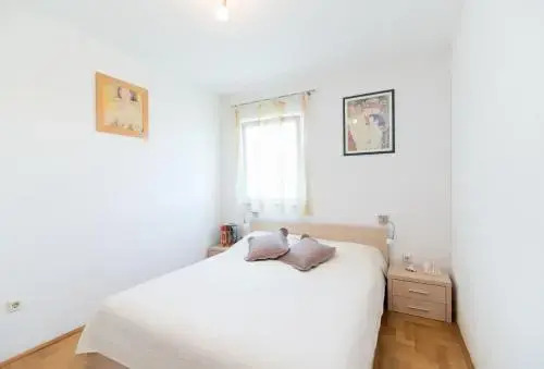 Apartment Eden
