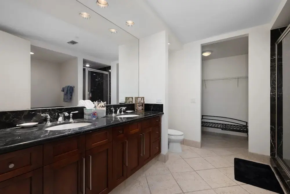 Prestigious Luxury Beach & Bay Patios Xl Size 3 Bedroom Apts