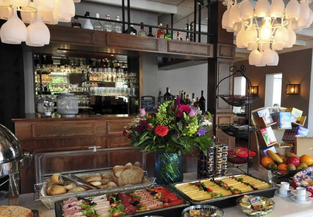 Boutique Hotel Herbergh Amsterdam Airport FREE PARKING