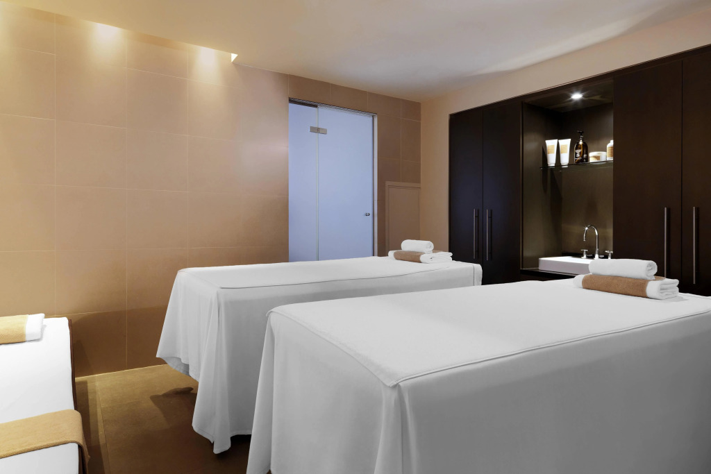 Отель The Westin Palace, Milan