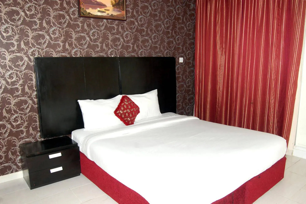 Al Ferdous Hotel Apartment