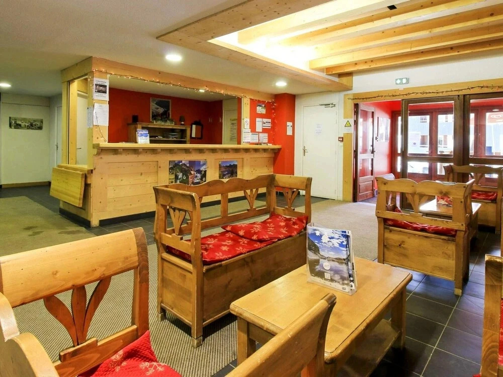 Family Apartment in La Foux Dallos