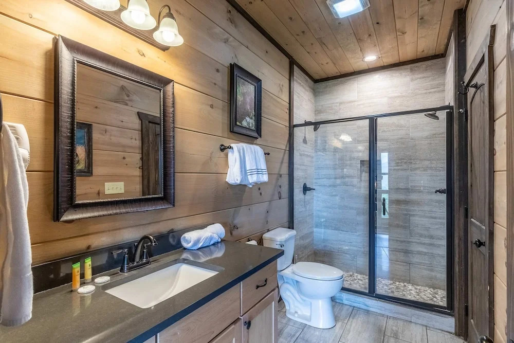 New Lux 4 King Suites Hot Tub Game Rm Xbox