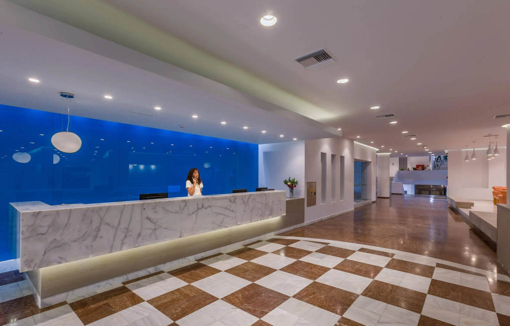Tigaki Beach Hotel