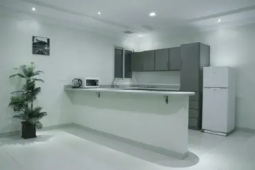Bronze Suites