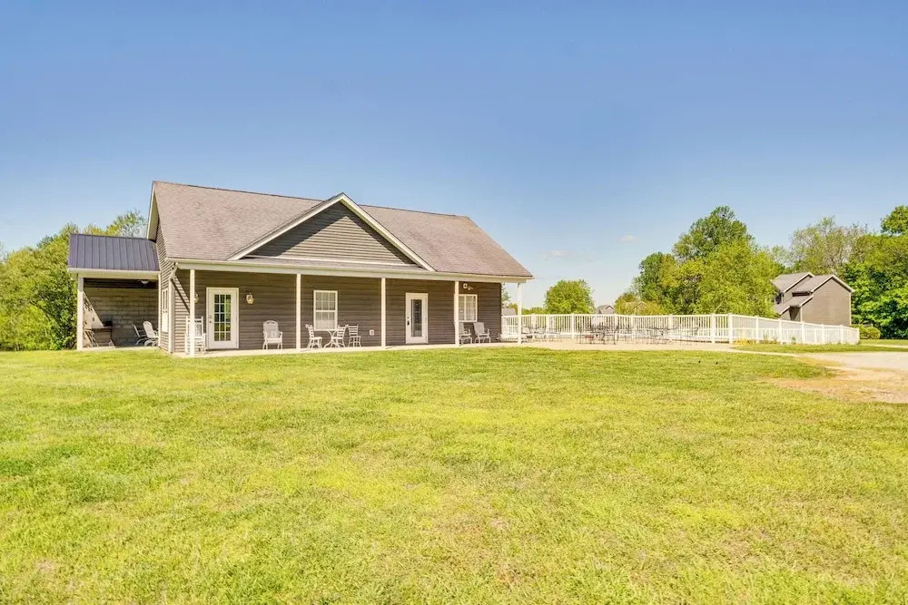 Taylorsville Cottage w/ Hot Tub & Lake Access