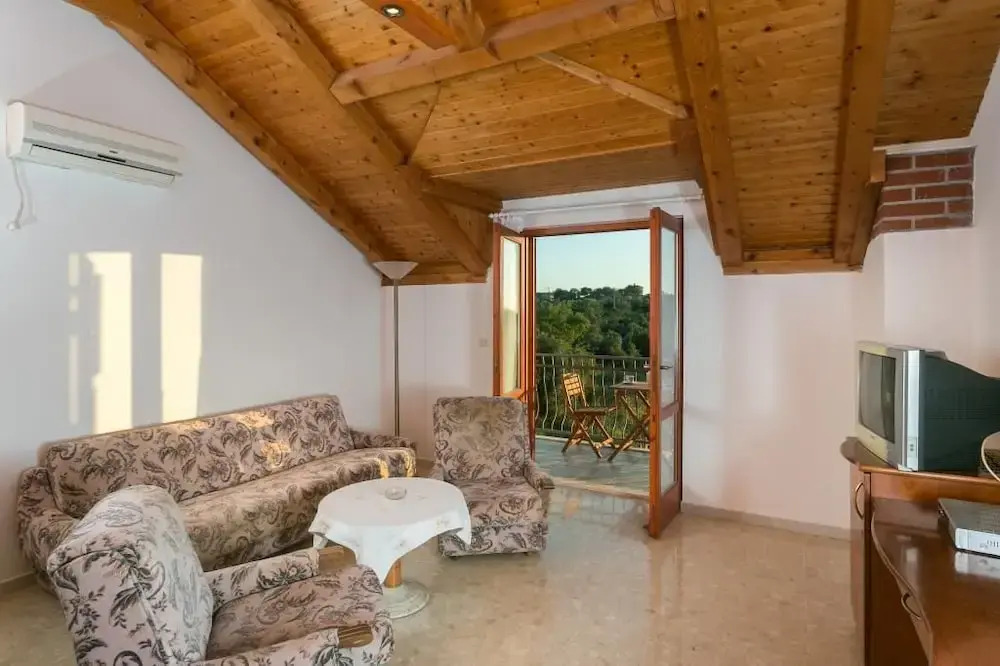 Holiday Home Luce