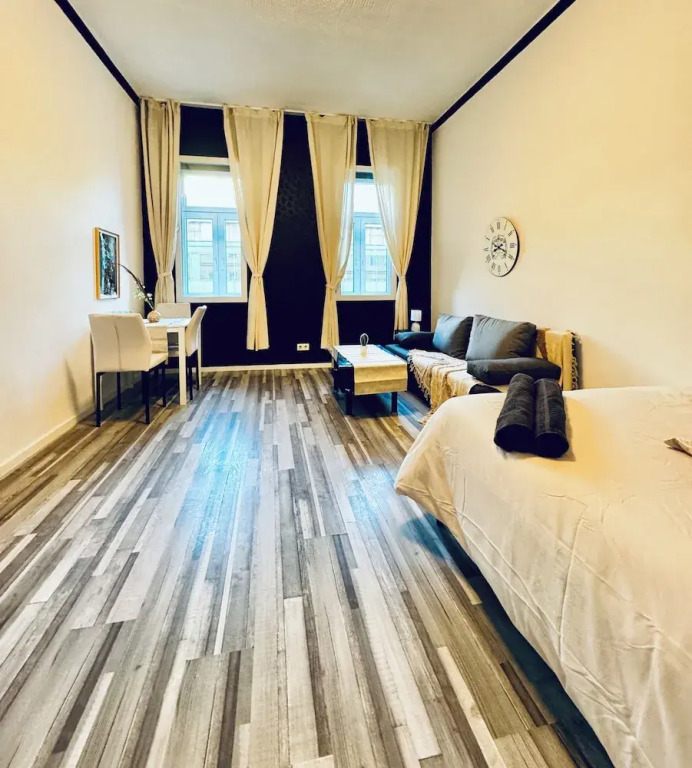 Stylish 1BR Long Stay Close to AKH