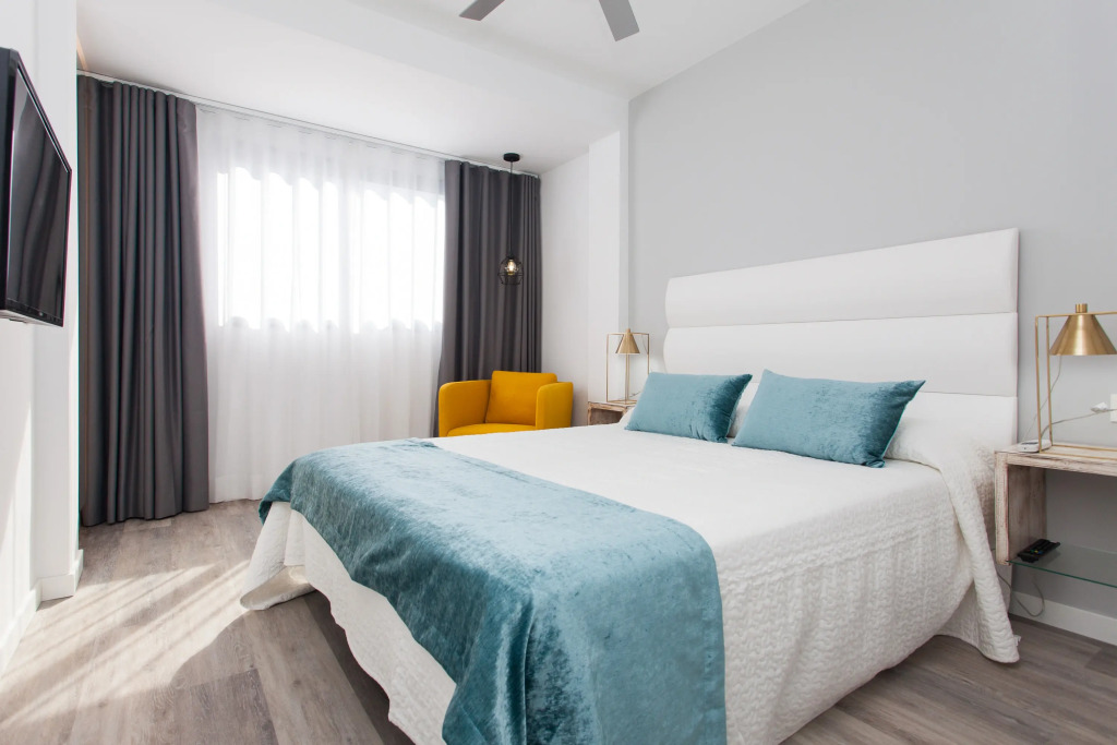 Bristol Sunset Beach - Holiday Apartments
