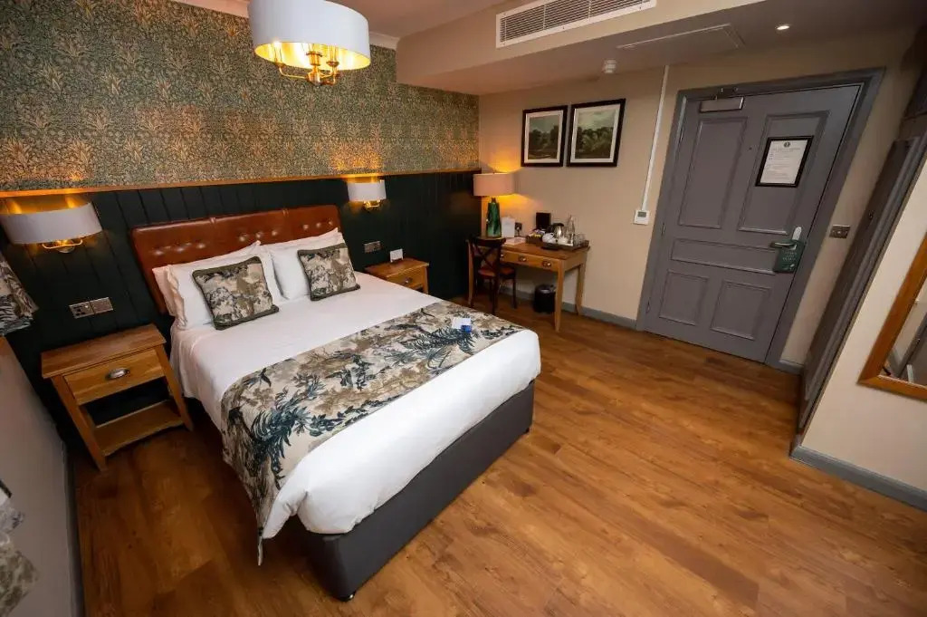 Riverside Hotel by Chef & Brewer Collection