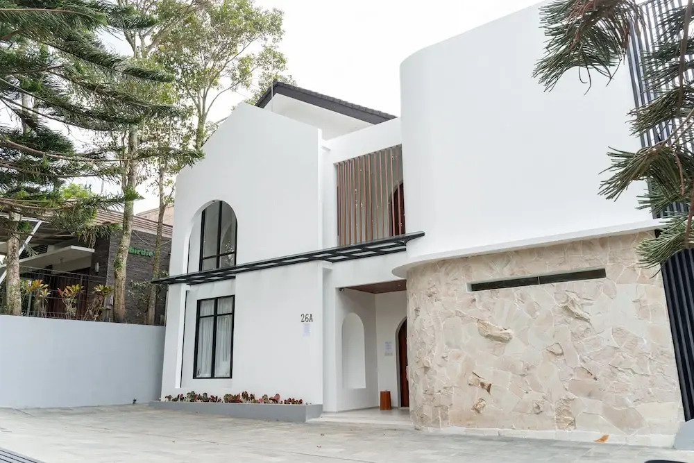Sunshine City View Villa 6BR wth a private Heated Pool