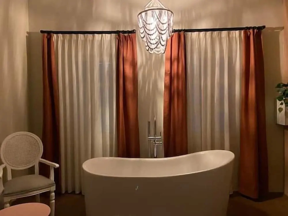 Noa's Boutique Hotel