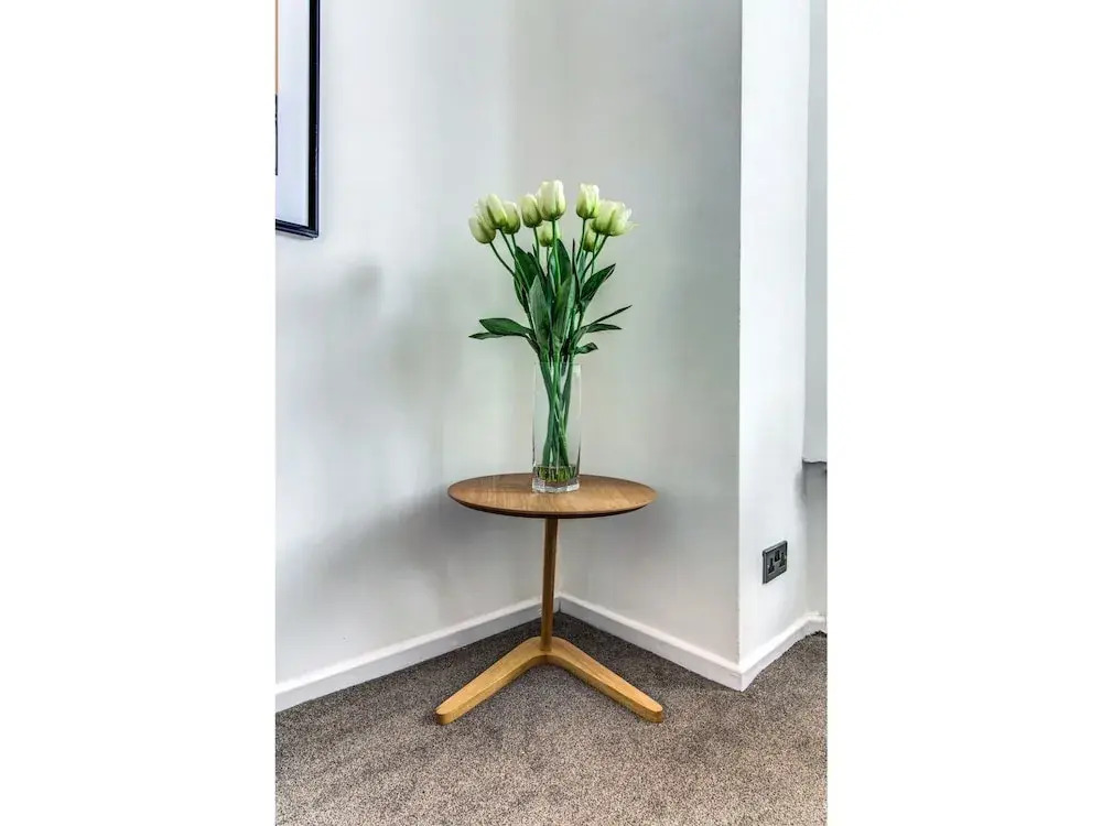 Fantastically Modern, Clean 1 Bedroom Flat for 4