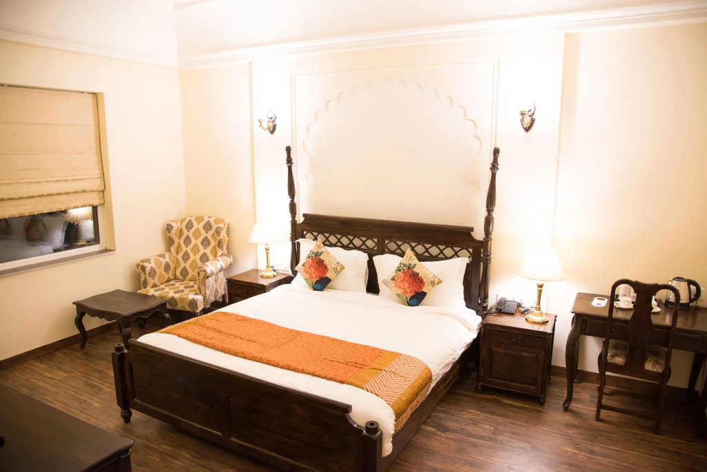 WelcomHeritage Mount Valley Resort Ranthambore