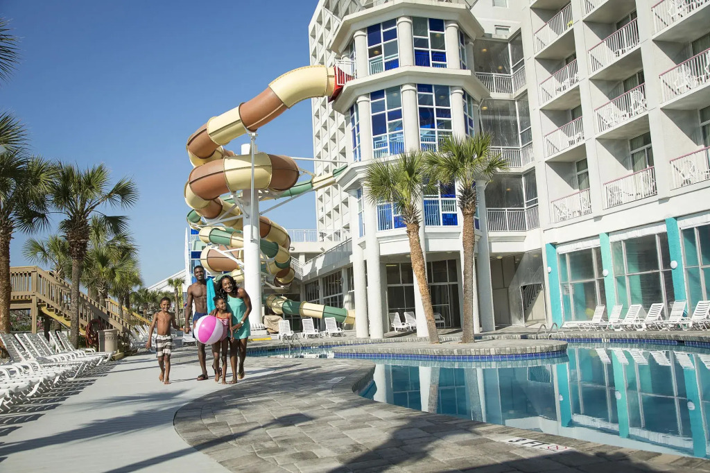 Crown Reef Beach Resort and Waterpark