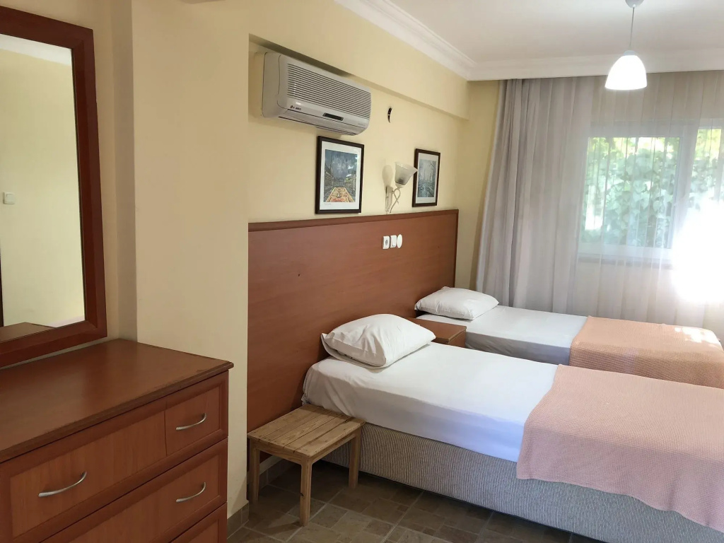 Ten Apart Hotel