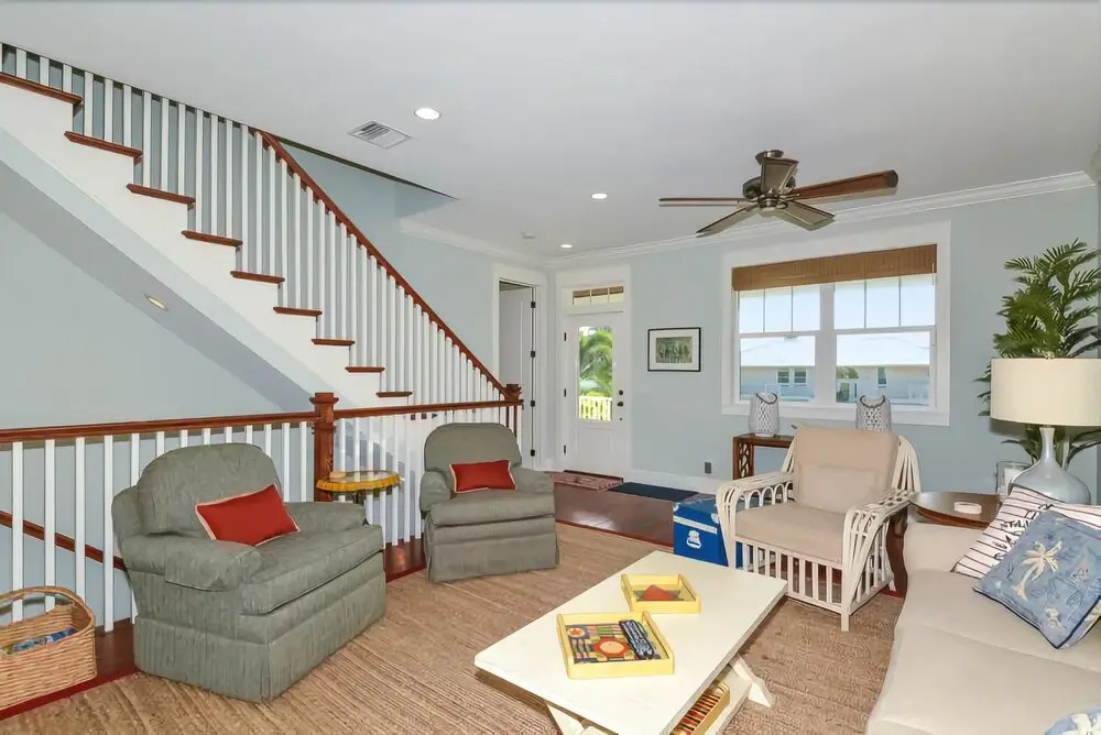 Bodacious Oasis 4 Bedrooms 2 Bathrooms Home