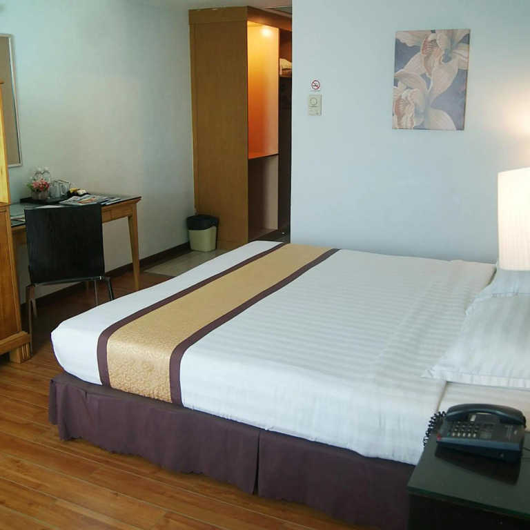 Tang Dynasty Bay Hotel Sepanggar